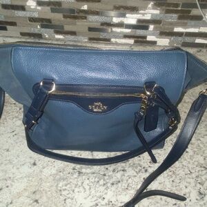 Woman’s Coach Crossbody Satchel Bag